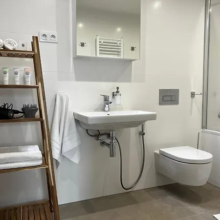 Apartamento Elegant Flat With Balcony, Workspace, Garage *